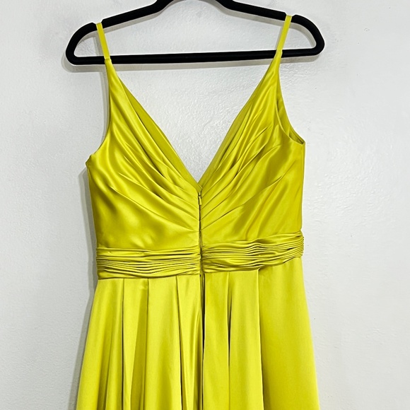 Mac Duggal 12443 V-Neck High Slit Satin Gown Chartruese size 8 - Picture 7 of 11